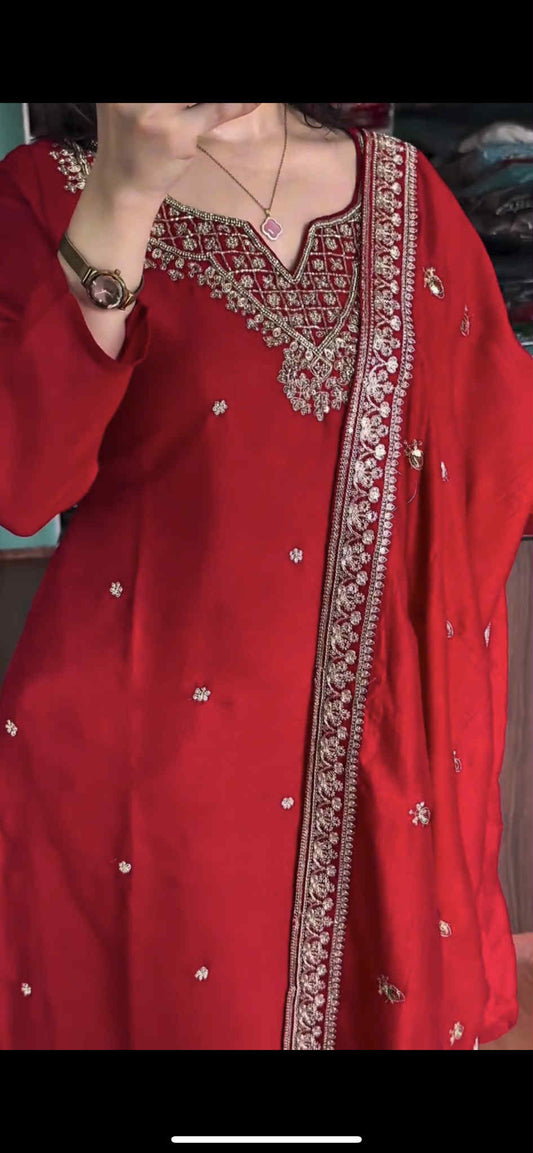 Women Lal Jora